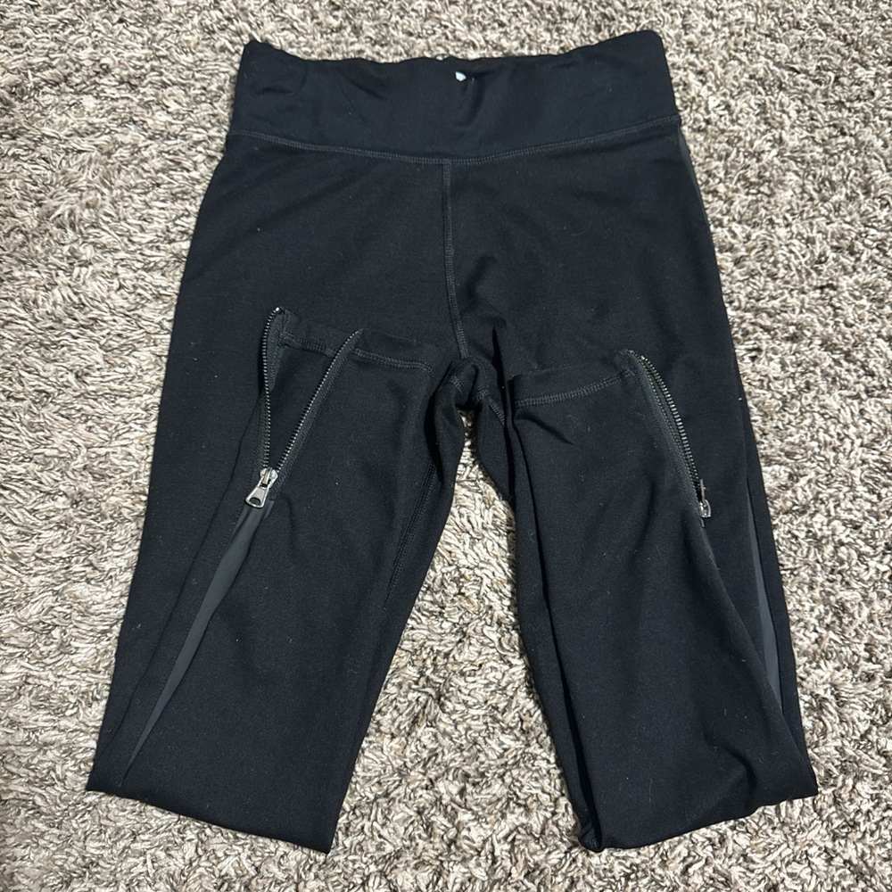 Black Zippered Athletic Leggings